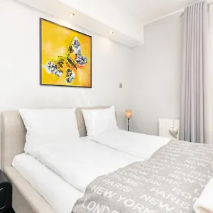 Drzewieckiego By Renters Apartament